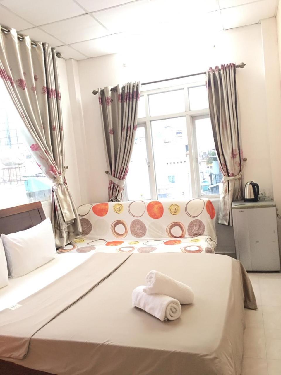 Thanhha Guesthouse At Bui Vien Walking Street Hô Chi Minh-Ville Extérieur photo