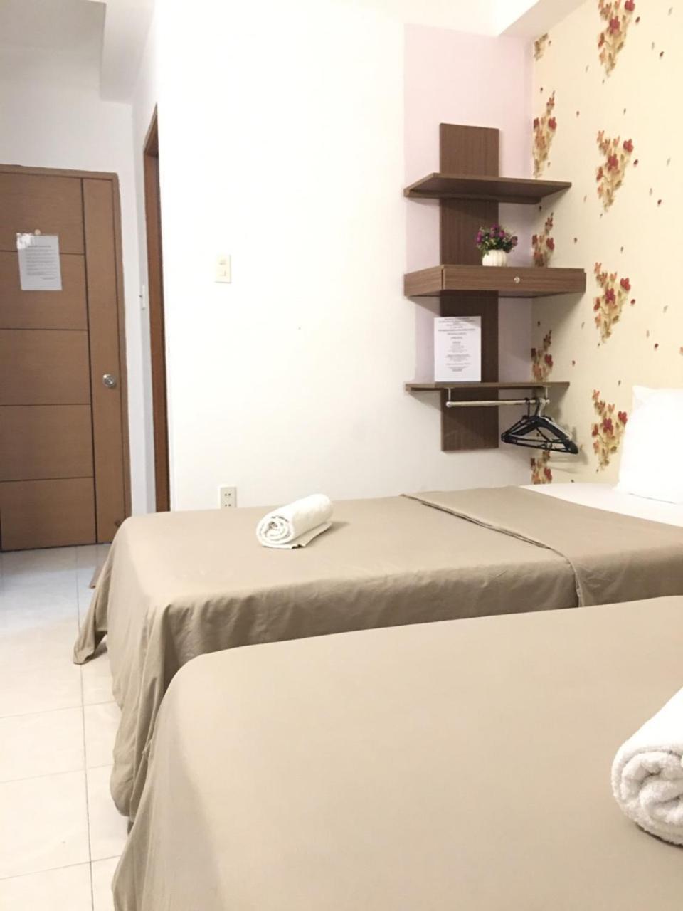 Thanhha Guesthouse At Bui Vien Walking Street Hô Chi Minh-Ville Extérieur photo
