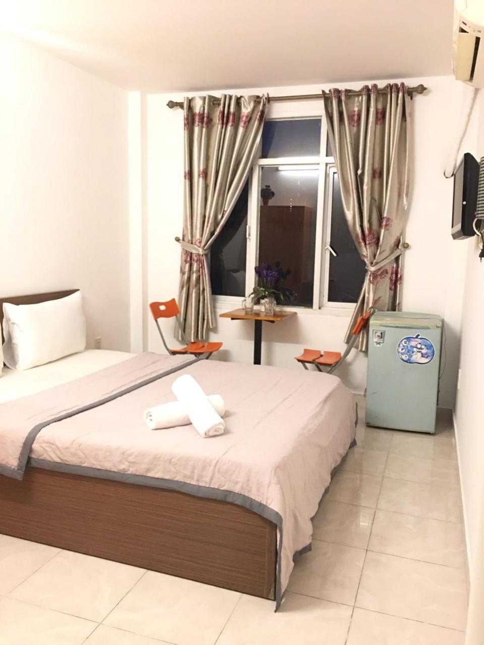 Thanhha Guesthouse At Bui Vien Walking Street Hô Chi Minh-Ville Extérieur photo